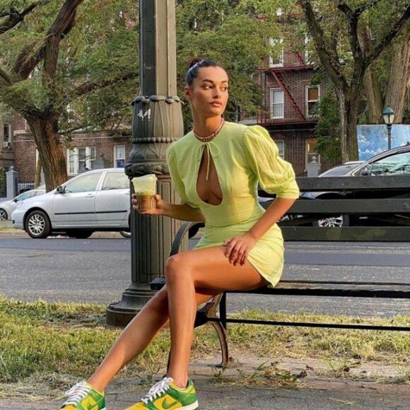 Cinta The Label Lysander Mini Dress Green Solid  M - Picture 1 of 7